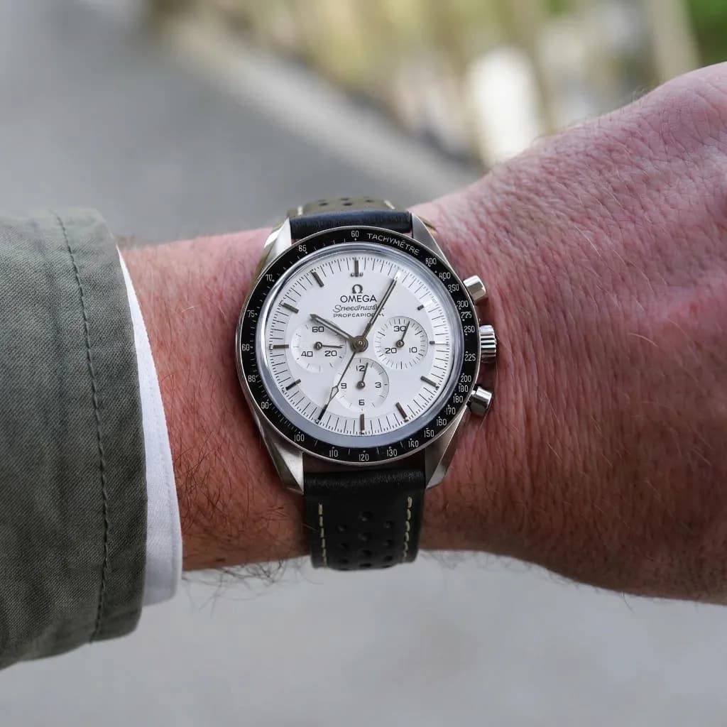 Omega Speedmaster Professional Moonwatch on Perforated Leather Rally (White Stitching) strap